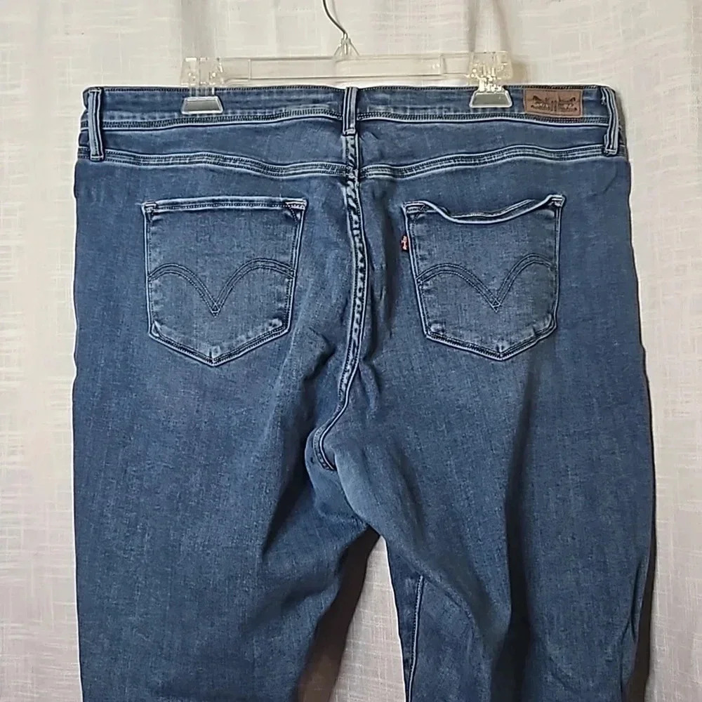 LEVI JEANS - Picture 4 of 8